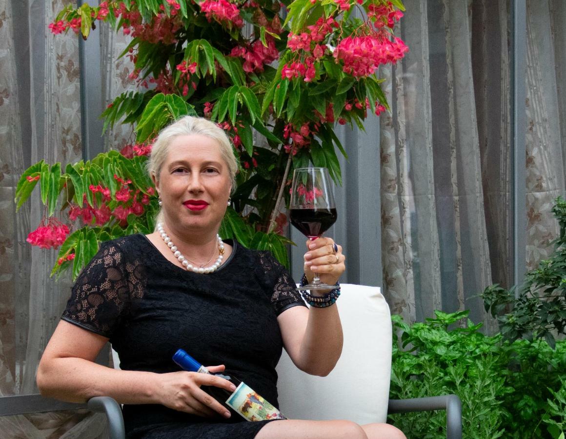 Villa Goccia Di Vino La Morra Kültér fotó