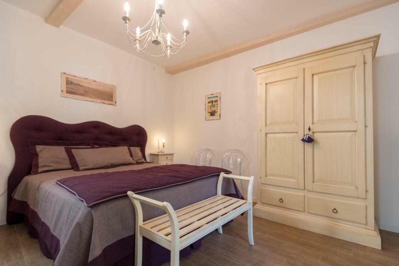 Villa Goccia Di Vino La Morra Kültér fotó