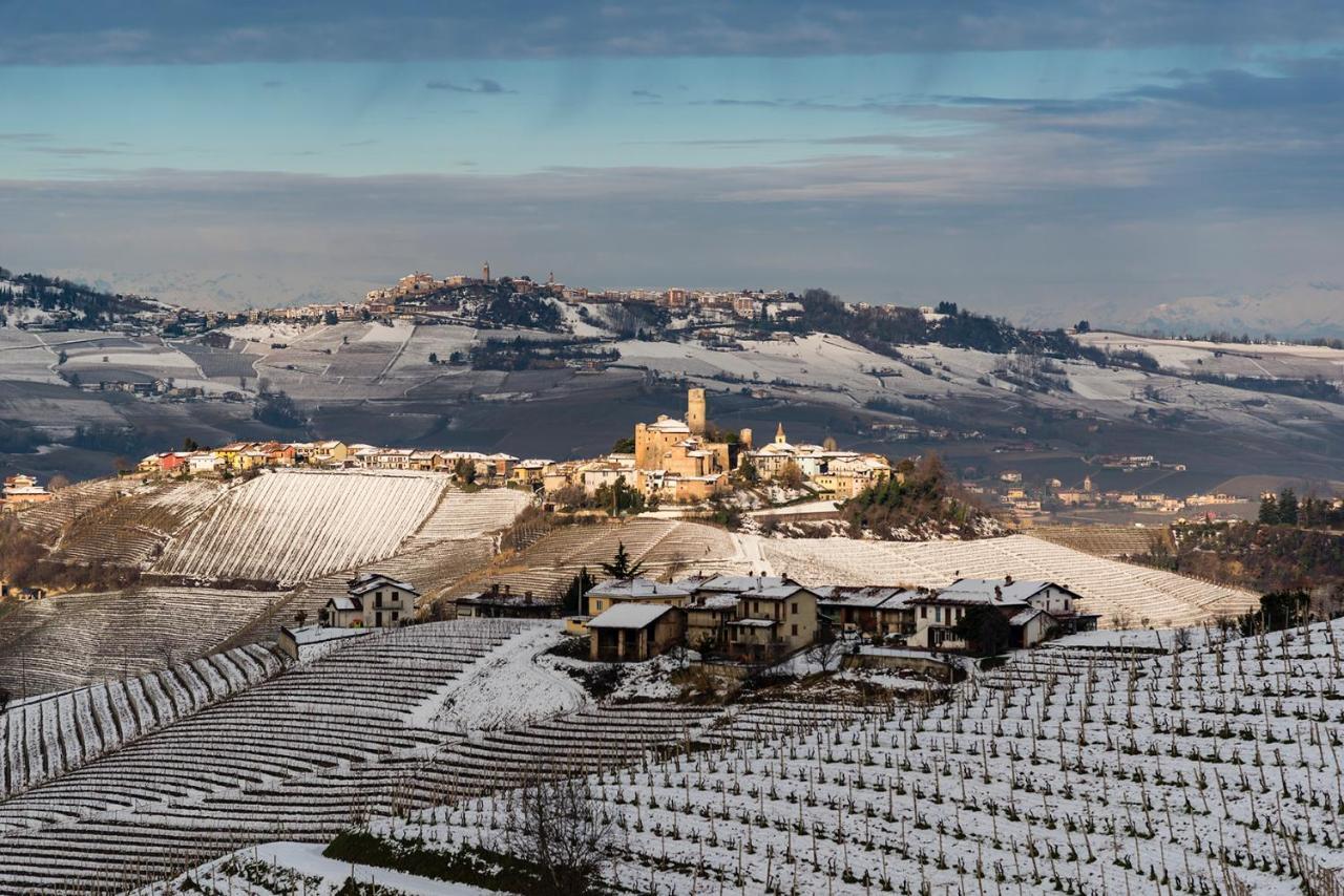 Villa Goccia Di Vino La Morra Kültér fotó